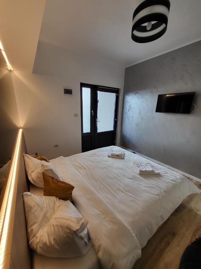 Casa Mina Divici Hotell Exteriör bild